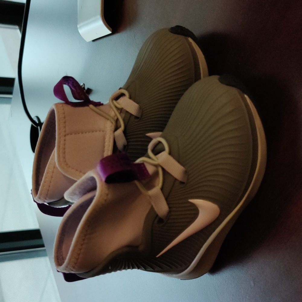 Boots, Nike, gray and purple